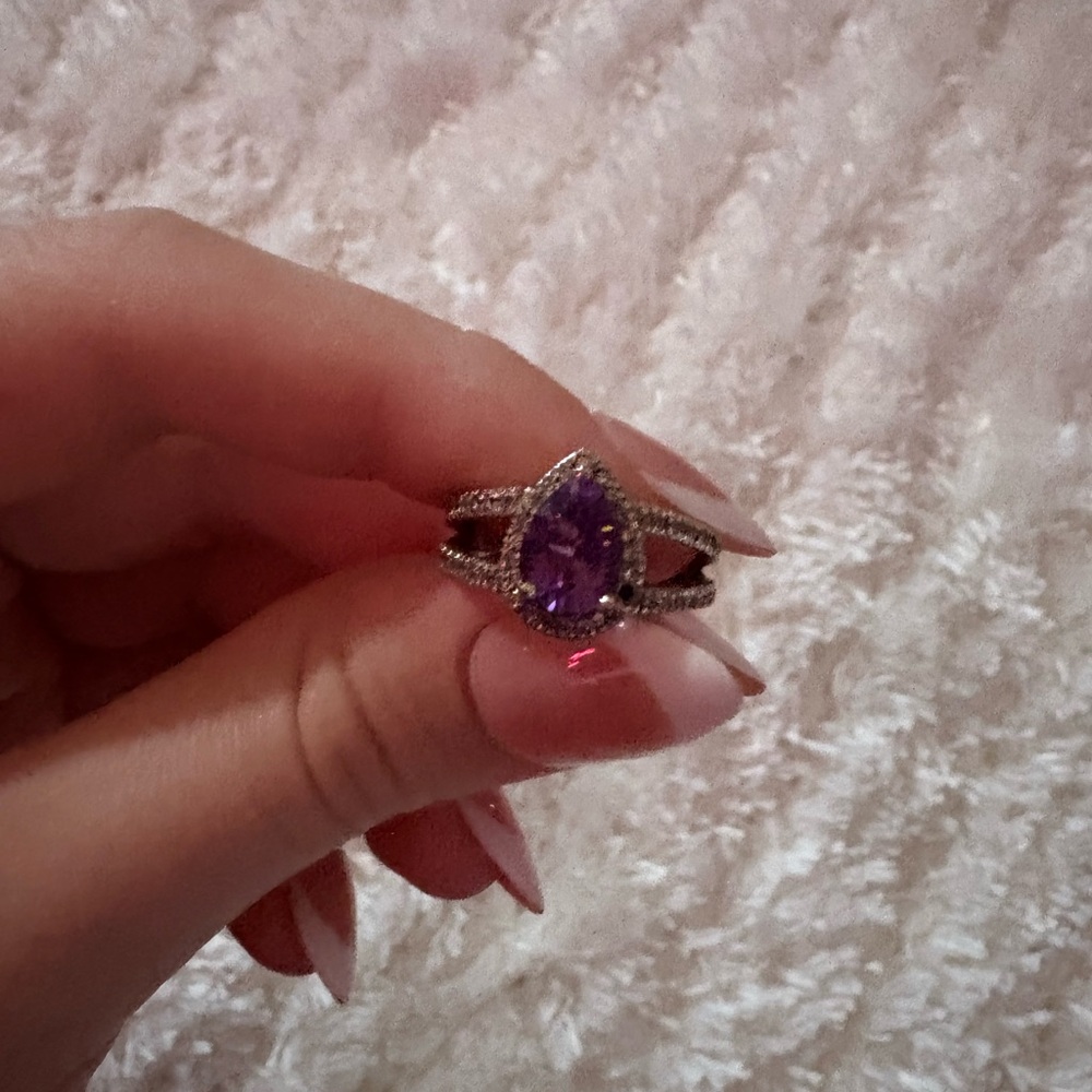 Elegant Purple Teardrop Ring